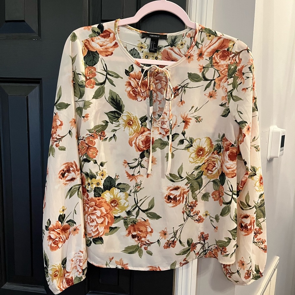 Floral long sleeve blouse
